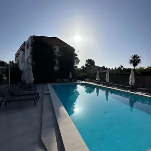 Leo Apartament